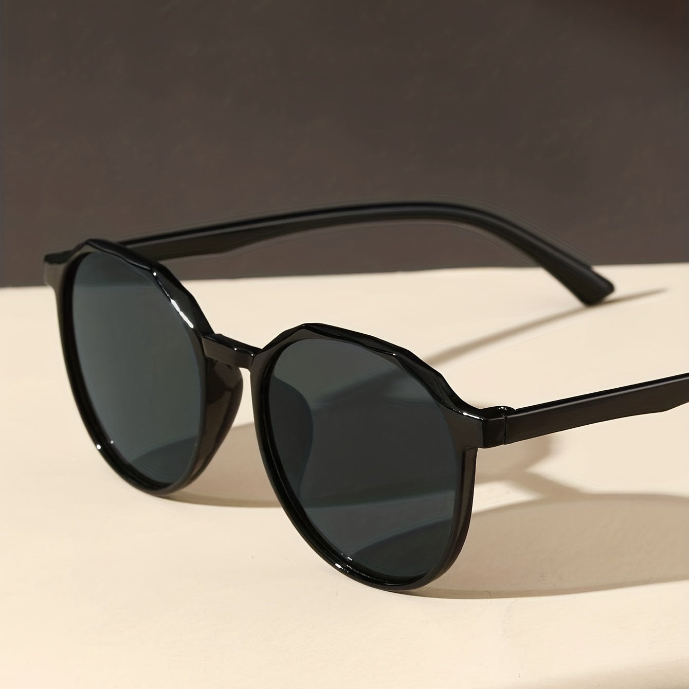 Black Round Frame Classic Casual Sunshade Eyewear