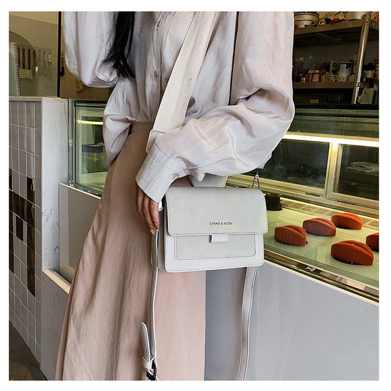 Two Tone Crossbody Bag, Mini Square Flap Purse, Women's Faux Leather Shoulder Bag (7.5*5.9*2.95) Inch