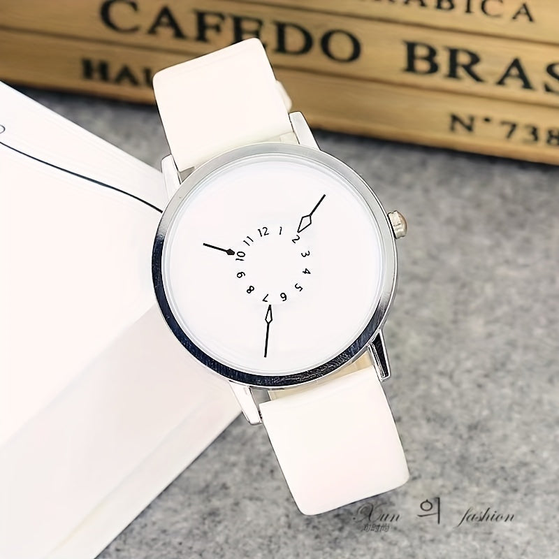 Stylish Round Pointer Quartz Watch