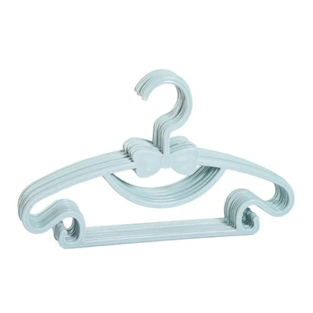 10pcs Baby Clothes Racks Portable Plastic Towel Display Scarfs Hangers Kids Clothing Organizer Windproof Children Coats Hanger