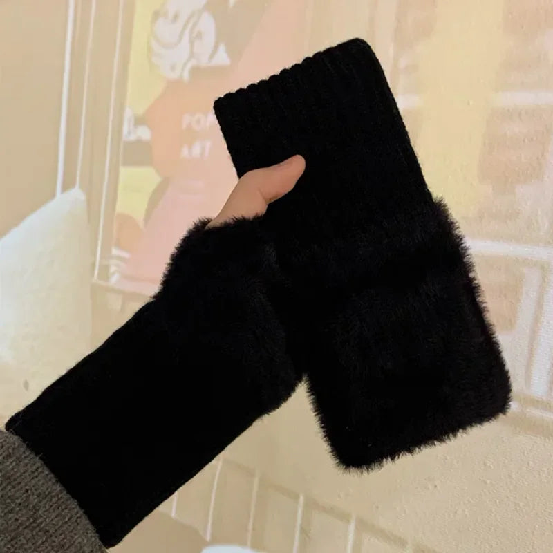 Women's soft mink wool middle finger gloves, solid black plush knitted wrist glo