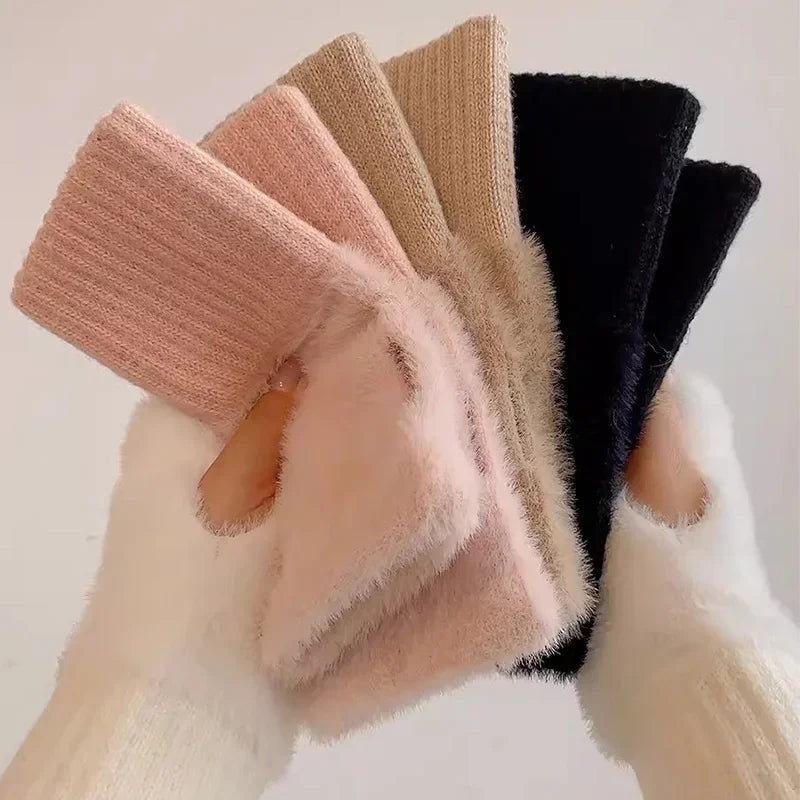 Women's soft mink wool middle finger gloves, solid black plush knitted wrist glo