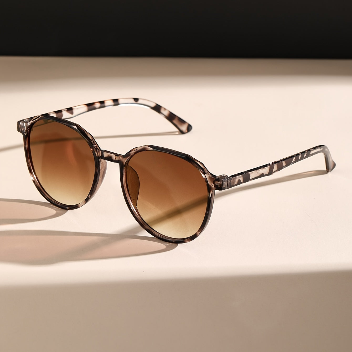 Black Round Frame Classic Casual Sunshade Eyewear