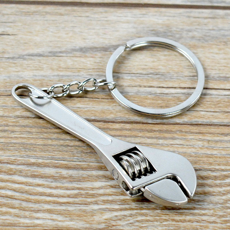 1pc 11.5cm/4.6inch Mini Wrench Tool Keychain Wrench Key Ring Pendant Keychain Creative Mini Activity Wrench Keychain Wrench Keychain