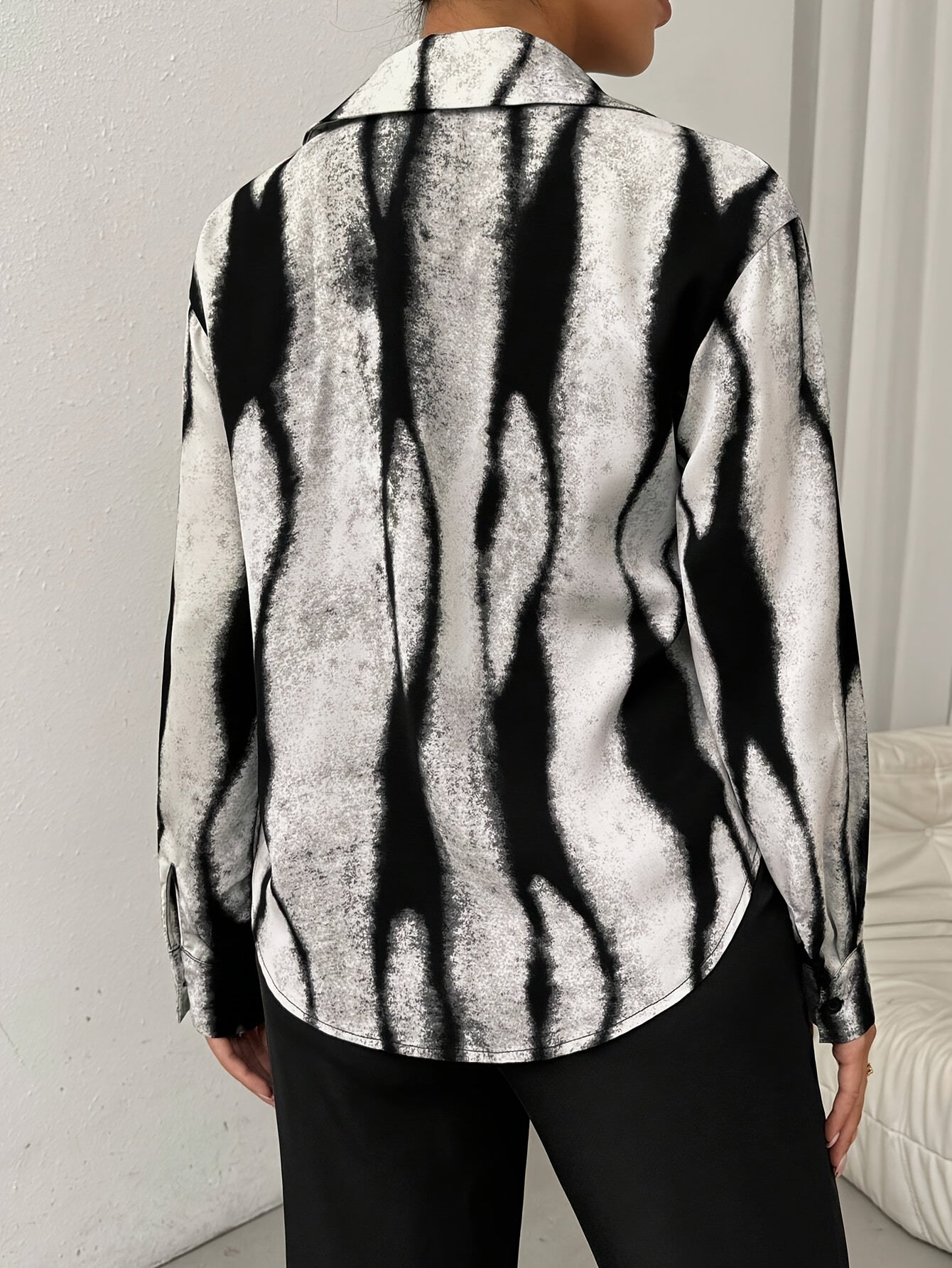 Print Collared Shirt - Stylish Button-Up Blouse with Neckline, Machine Washable, Polyester Fabric, Perfect for Spring/Summer Fashion, Spring Summer Blouse | Elegant Women's Shirt | Fashionforward Top