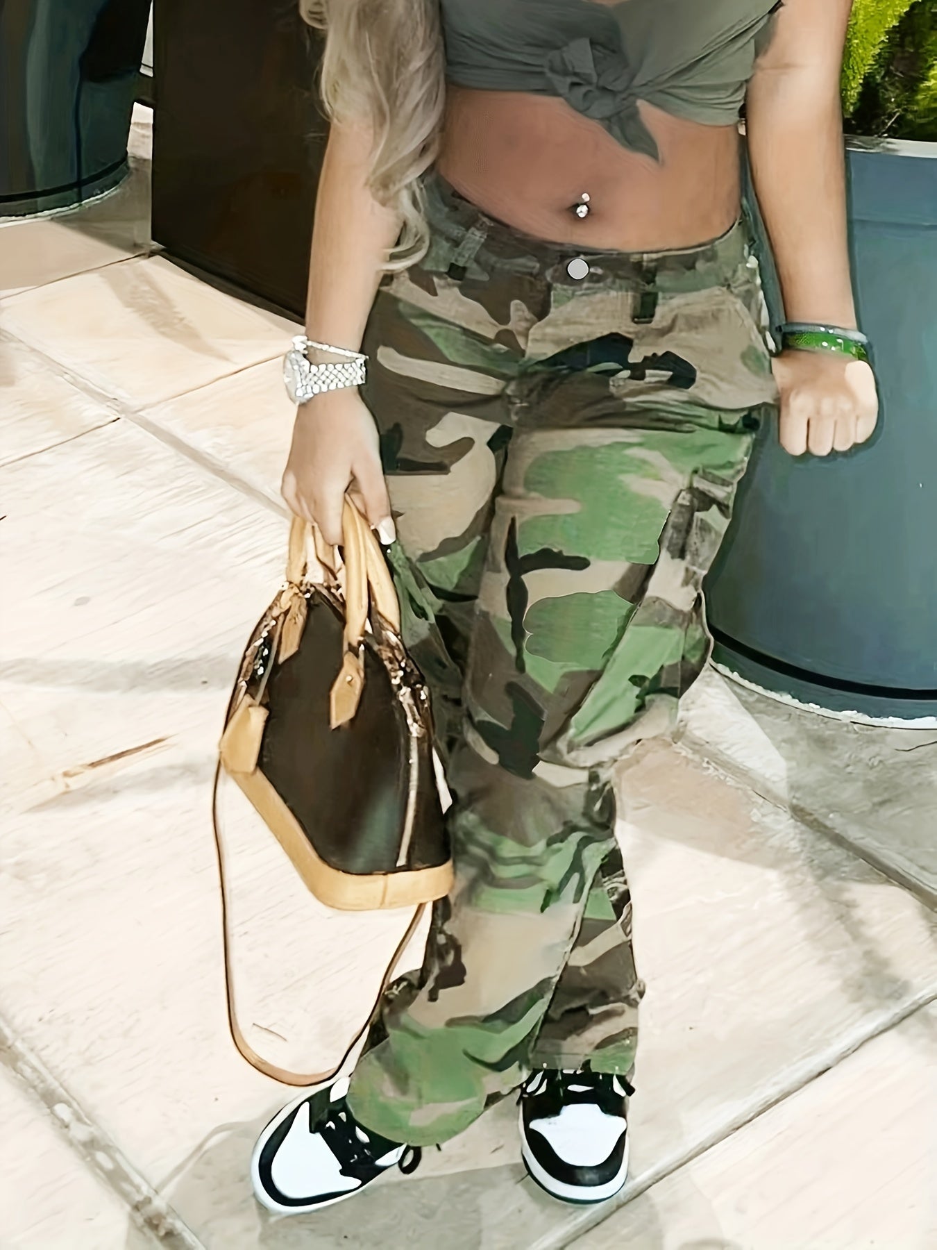 Fashionable High Waist Camouflage Cargo Jeans - Sleek Straight Fit with Medium Stretch & Stylish Flap Pockets - Trendy High Rise Denim Pants for Women