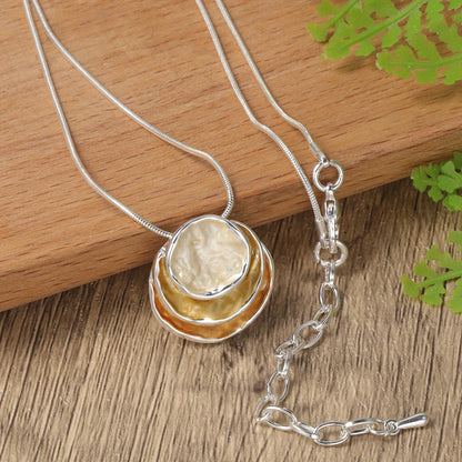 [1pc Elegant Blue Pendant] Elegant Blue Enamel 1pc Pendant Necklace | Zinc Alloy with Golden Accents, Twisted Rope Chain Design, Sophisticated Accessory for Formal or Casual Attire