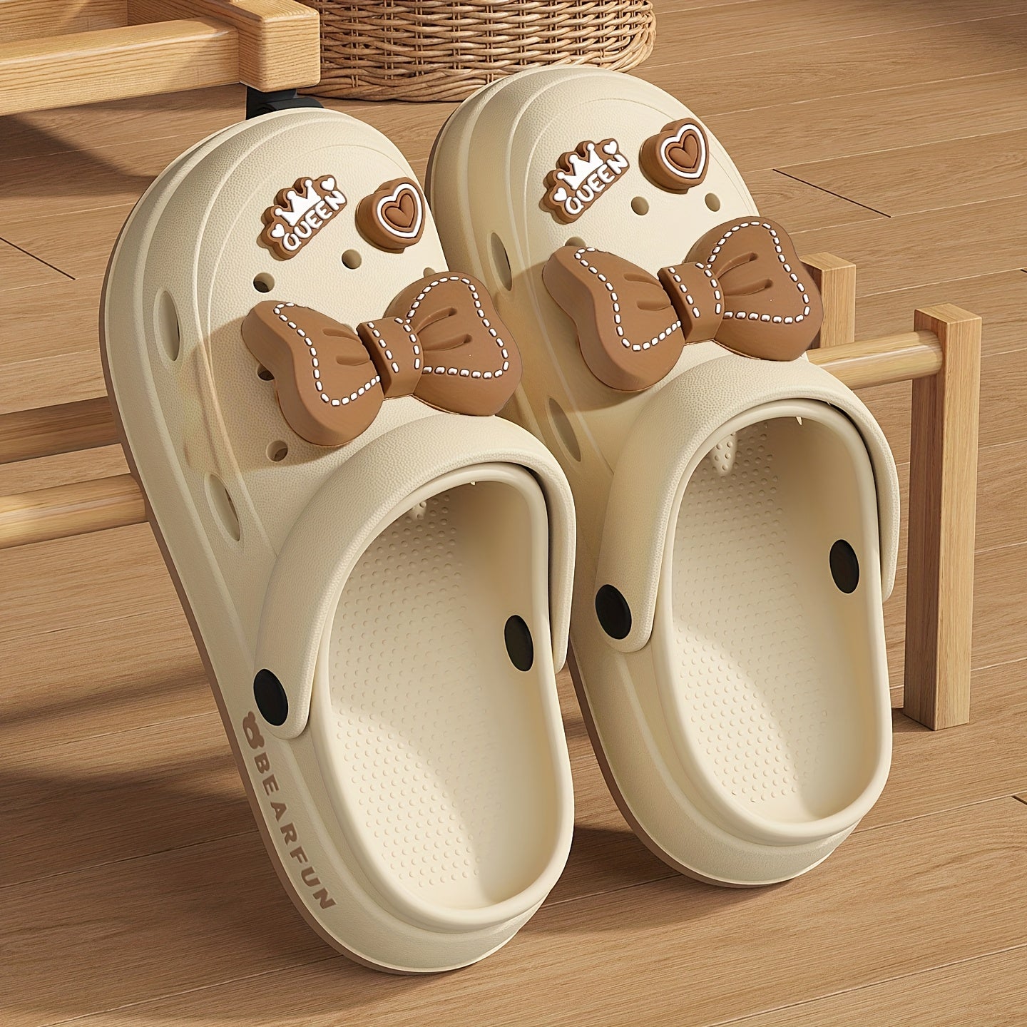 Women's White EVA Bow-Embellished Slippers - Lightweight Summer Beach Sandals with Thick Cushioned Sole, Soft Round Toe and Minimalist Design, Suitable for Indoor/Outdoor Use, Hand Washable