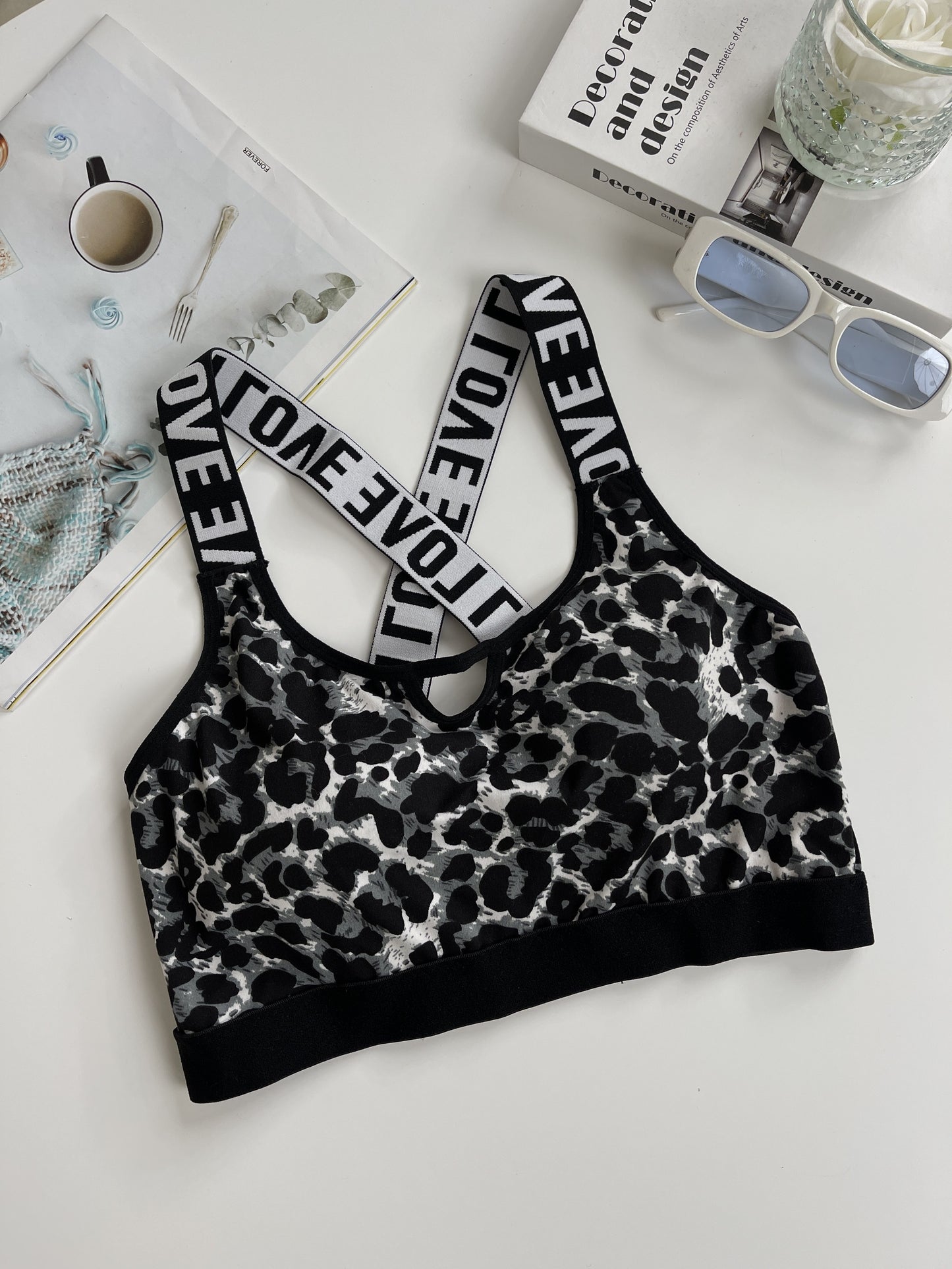 Women's Leopard Print Sports Bra, Athletic Supportive Crop Top, Breathable Gym Workout Underwear with Elastic "LOVE" Strap