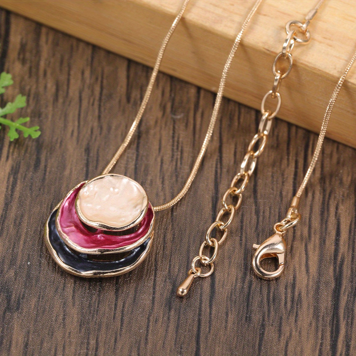 [1pc Elegant Blue Pendant] Elegant Blue Enamel 1pc Pendant Necklace | Zinc Alloy with Golden Accents, Twisted Rope Chain Design, Sophisticated Accessory for Formal or Casual Attire