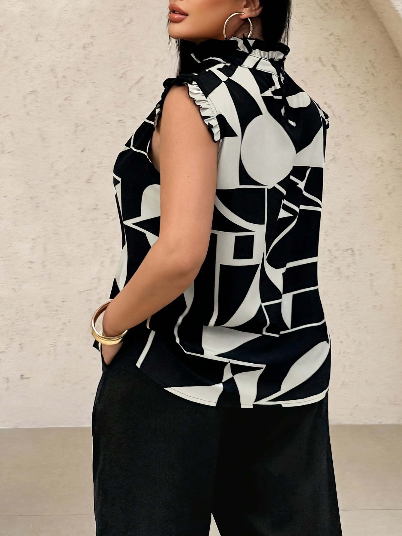 Plus Size - Plus Size - Elegant High Neck Geometric Print Blouse for Women - Sleeveless Summer Top with Asymmetrical Hem, Black & White Design, Non-Stretch Fabric, Perfect for Casual or Stylish Outfits, Summer Fashion | Asymm