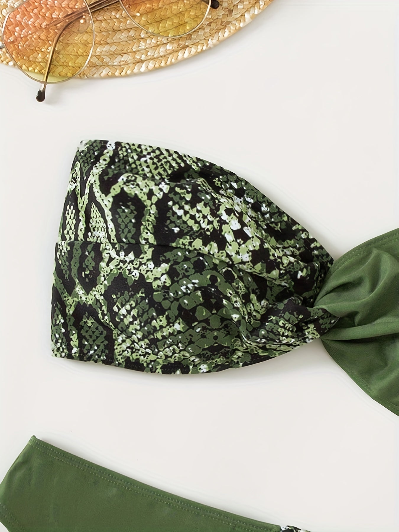 Snakeskin Print Green Bandeau 2 Piece Set Bikini, Knot Back Stretchy Patchwork Swimsuits, Women's Swimwear & Clothing