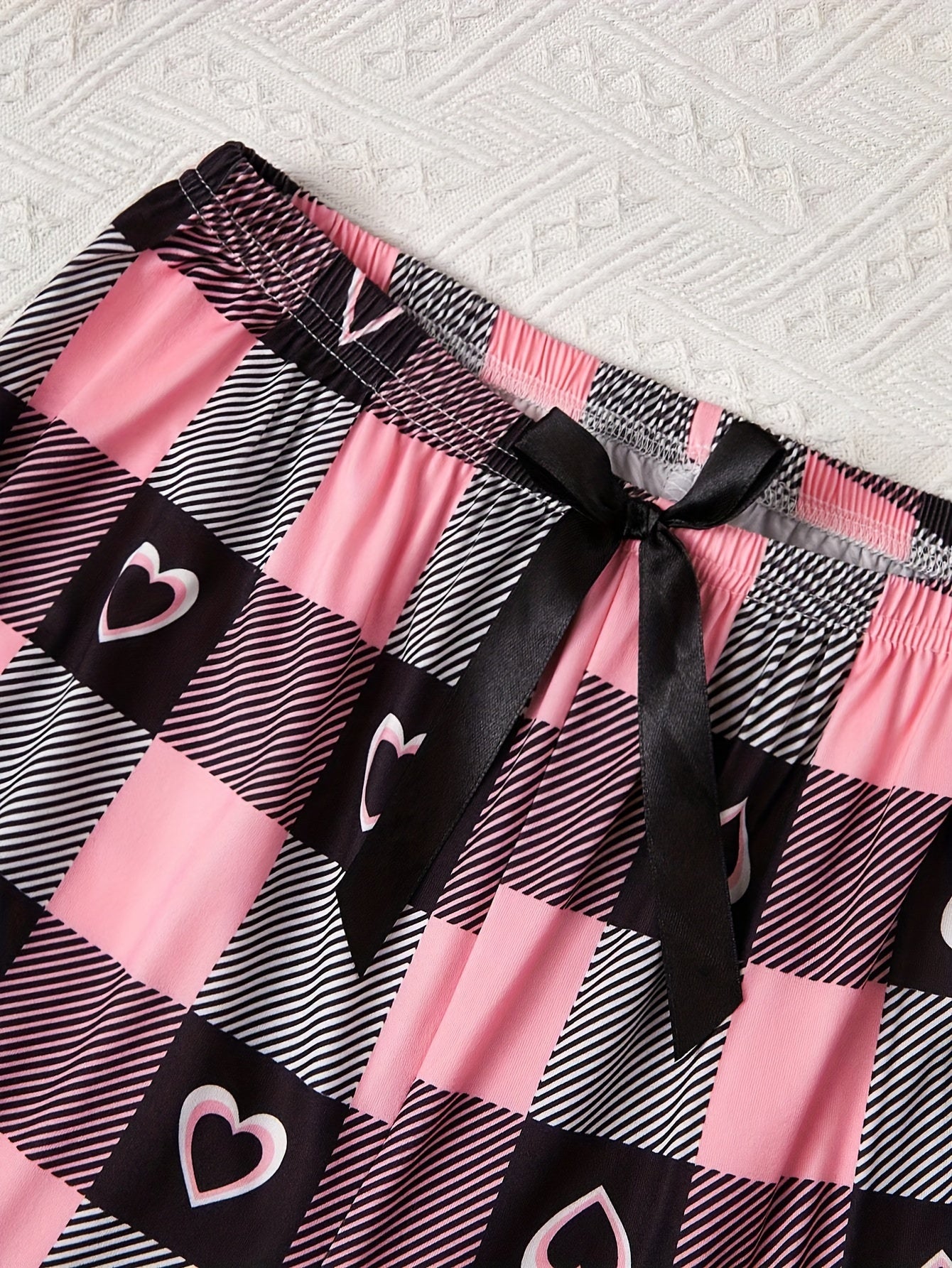 3pcs Women's Plaid Pajama Set - Comfortable Polyester Knit, Crew Neck, Short Sleeve Top with Cropped Pants and Shorts for All-Season Sleepwear