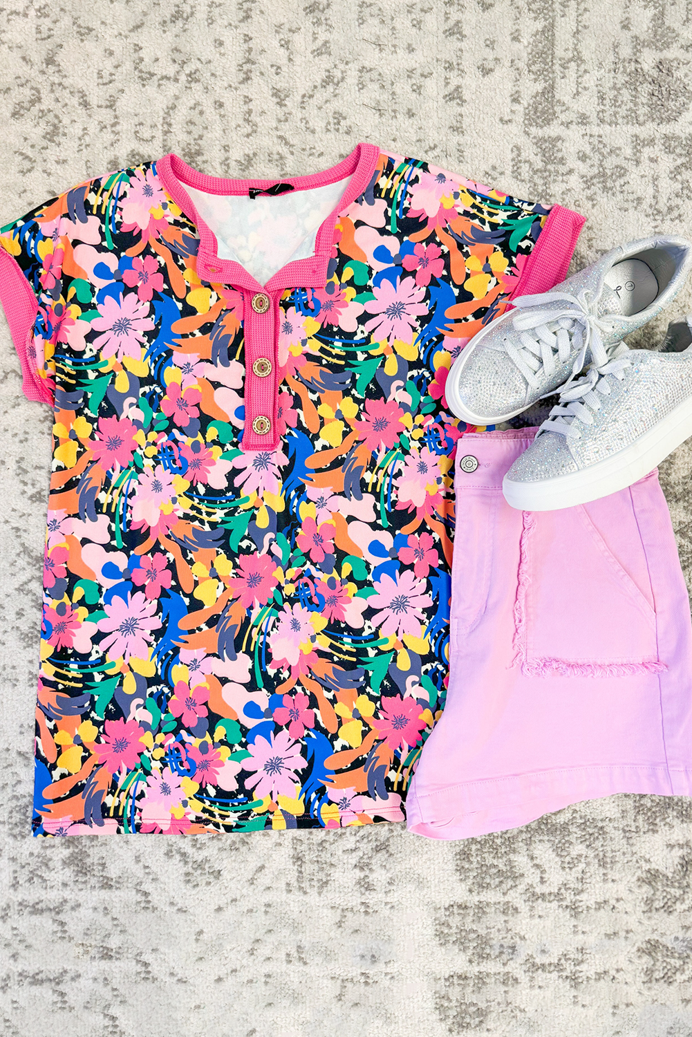 Rose Floral Short Sleeve Contrast Edge Plus Size Henley Top