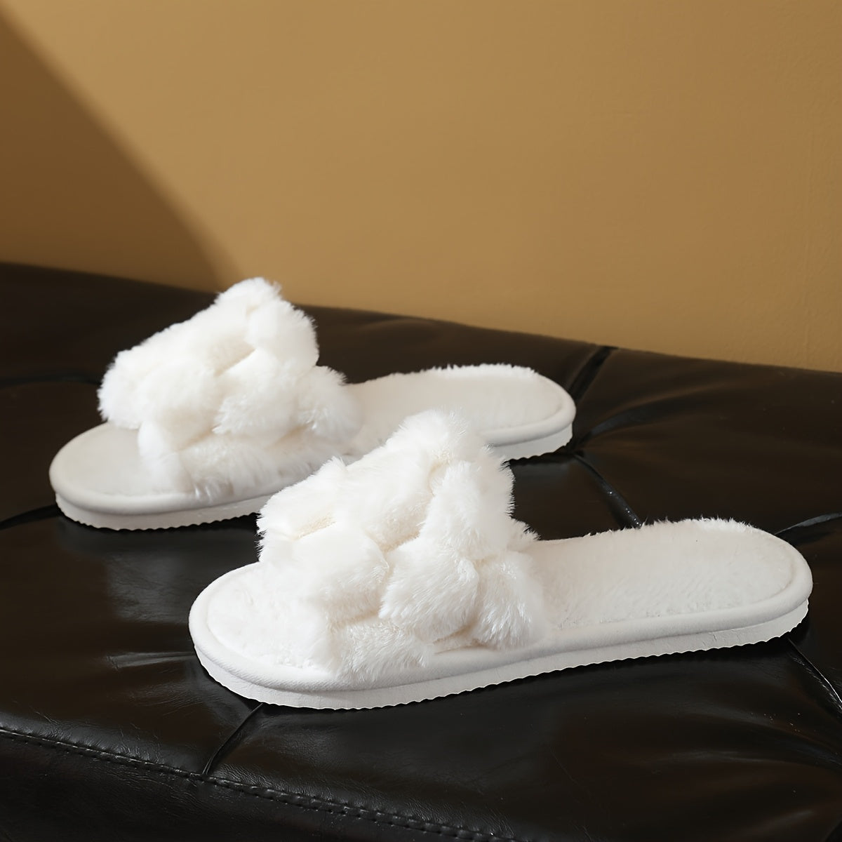 [Plush Slippers] Comfortable Plush Women's Slippers | Non-Slip, Breathable, Open-Toe Indoor Floor Slippers for Autumn And Winter, Suitable for All Seasons