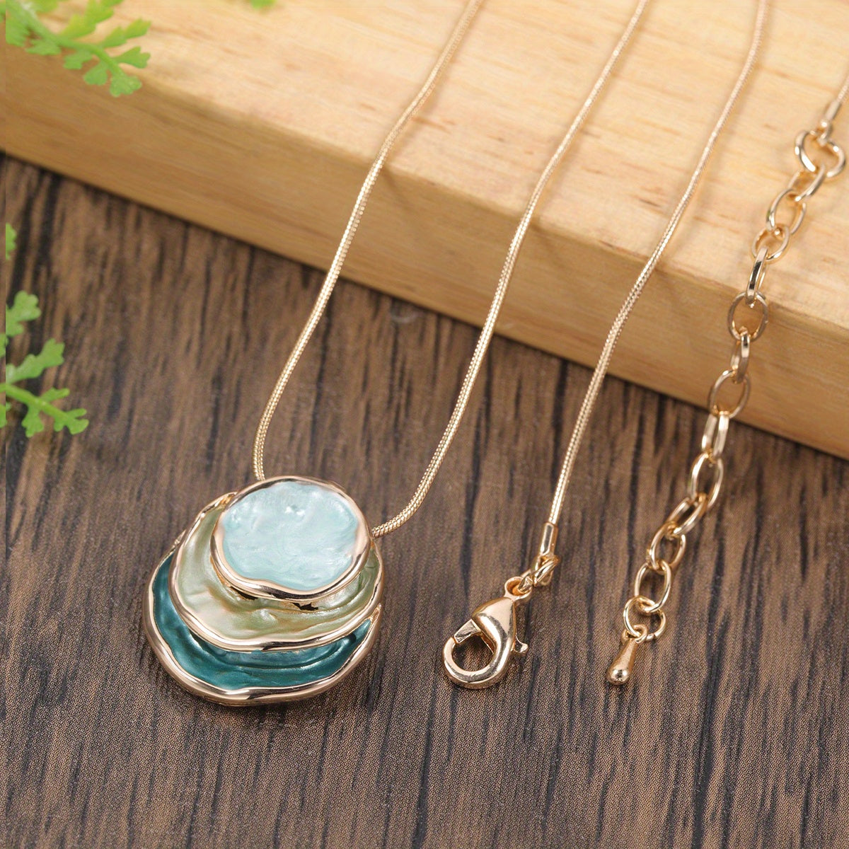 [1pc Elegant Blue Pendant] Elegant Blue Enamel 1pc Pendant Necklace | Zinc Alloy with Golden Accents, Twisted Rope Chain Design, Sophisticated Accessory for Formal or Casual Attire
