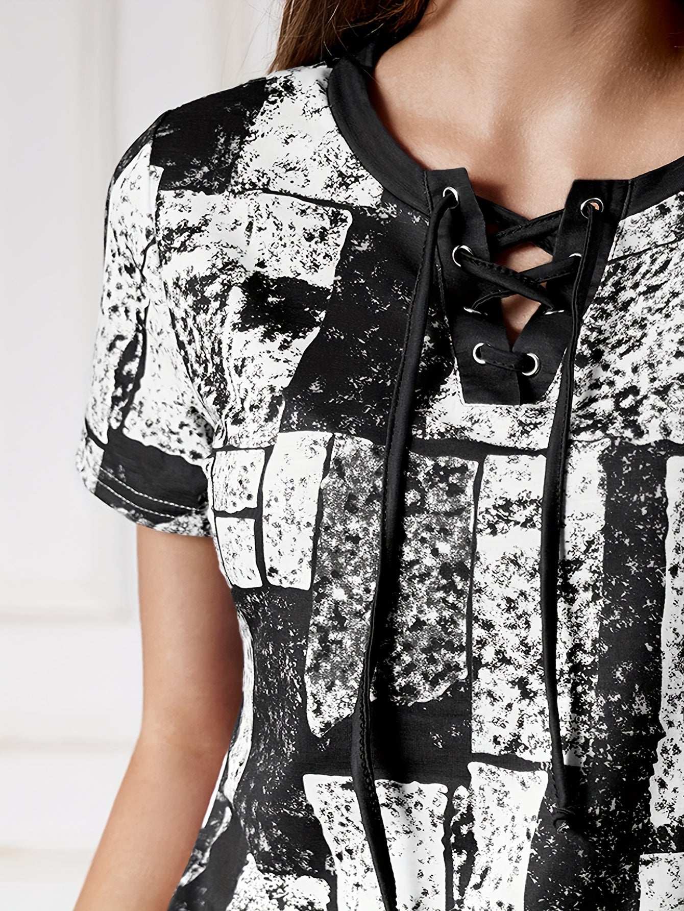 Women's Casual V-Neck T-Shirt with Adjustable Lace-Up Detail & Geometric Print - Navy Blue Summer Top, Regular Fit, Machine Washable, Ladies T Shirts, Medium Elasticity Fabric