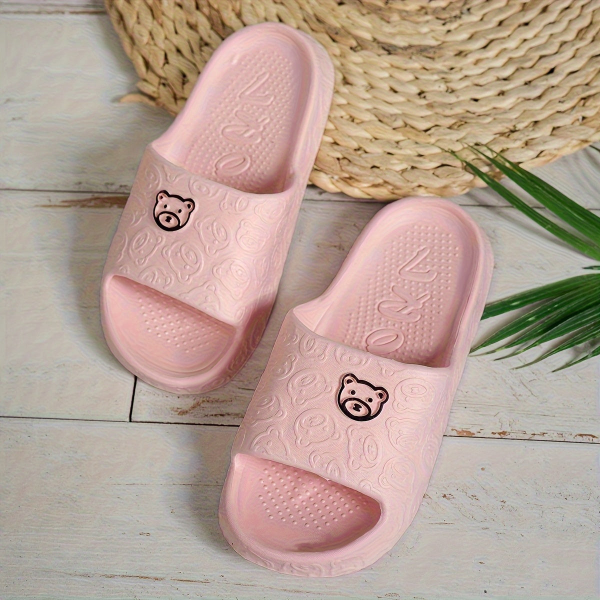 [Comfortable Slippers] Comfortable Non-Slip EVA Women's Slippers | Thick-Soled Bear Design - Pink, Indoor/Outdoor Sandals for Beach and Home Use