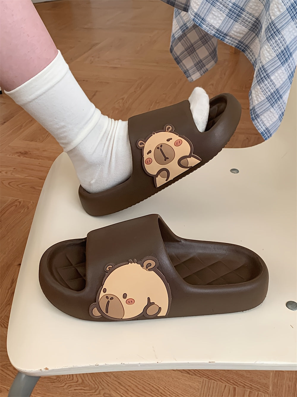 XIXITIAO Cute Cartoon Bear EVA Slides for Men & Women - Non-Slip Summer Slippers, White with Adorable Brown Bear Design, Lightweight & Comfortable for Indoor/Outdoor Use, Casual Wear | Playful Design | Slipresistant Sole, Bea