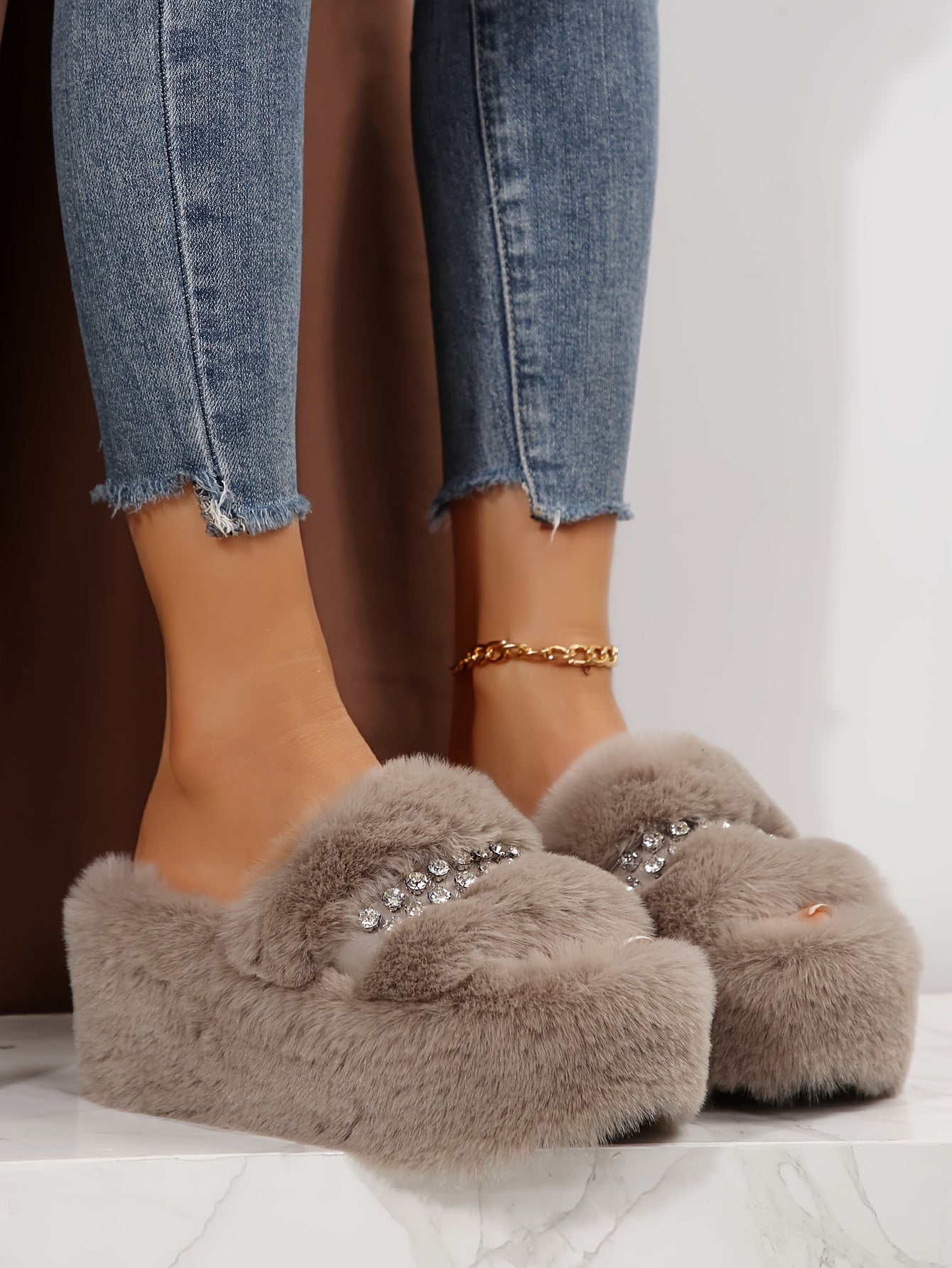 [Sparkling Rhinestone Slippers] Plush Faux Fur Sparkling Rhinestone-Decorated Slippers | Women's Slip-On with Thick Cushioned Rubber Sole & Sloped Heel | All-Season Indoor House Shoes for Warmth & Comfort (Black/Grey/White)