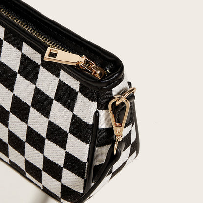 Fashion Personality Commuter All-Match Black And White Contrast Color Checkerboard Underarm Bag Girl Simple Temperament Women's Bag