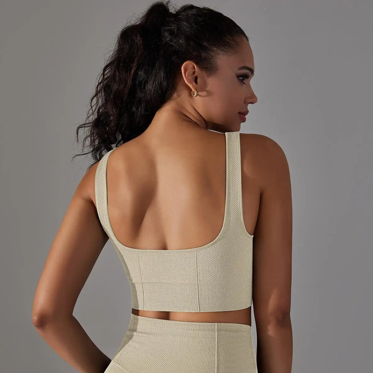 Custom Private Label Seamless Padded Sports Bra U Back OEM Yoga Bra Workout Athletic Bra