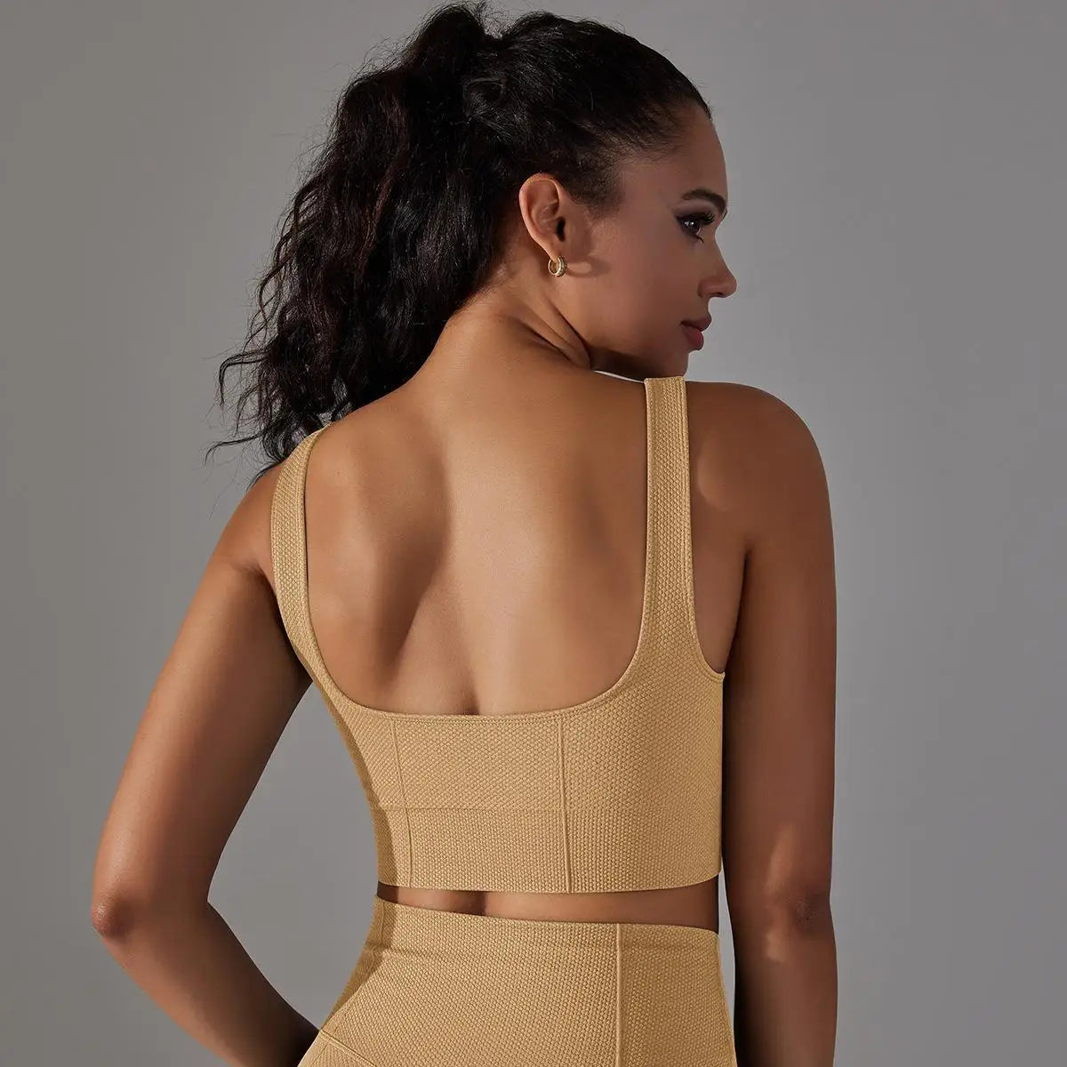 Custom Private Label Seamless Padded Sports Bra U Back OEM Yoga Bra Workout Athletic Bra