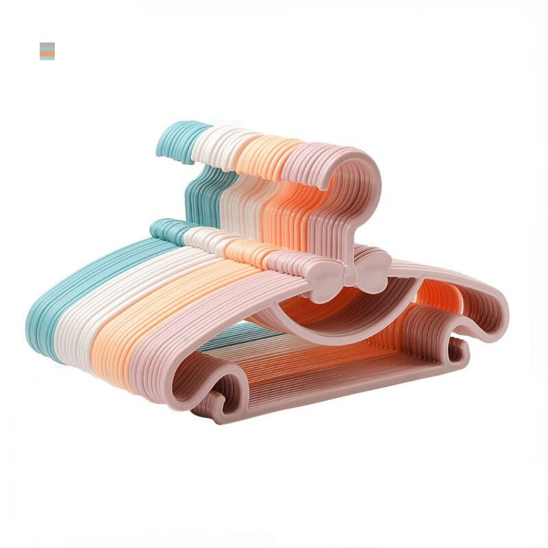 10pcs Baby Clothes Racks Portable Plastic Towel Display Scarfs Hangers Kids Clothing Organizer Windproof Children Coats Hanger