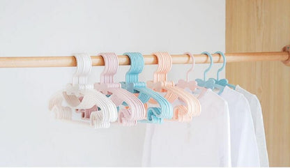10pcs Baby Clothes Racks Portable Plastic Towel Display Scarfs Hangers Kids Clothing Organizer Windproof Children Coats Hanger
