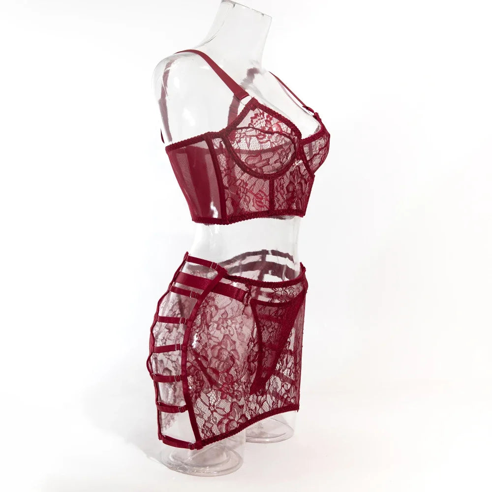 Women's Lingerie Lace Should be Tied with Cutout with Underwire Fishbone Three-piece Underwear Set The cut is slim and elegant