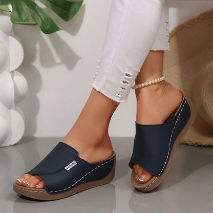 Women Wedge Slippers Summer 2025 New Fashion Slippers Open Toe Breathable Sandals Comfortable Buckle Woman Shoes Slides Women
