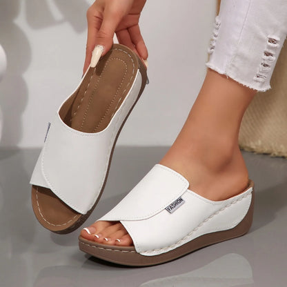Women Wedge Slippers Summer 2025 New Fashion Slippers Open Toe Breathable Sandals Comfortable Buckle Woman Shoes Slides Women