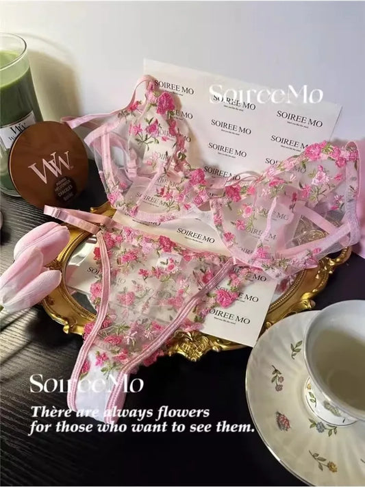 Vintage French Maid Sexy Lingerie, Floral Embroidery Heavy Lace See-Through Set, 32-38 AB Comfortable Plus Size Underwear MOYISU