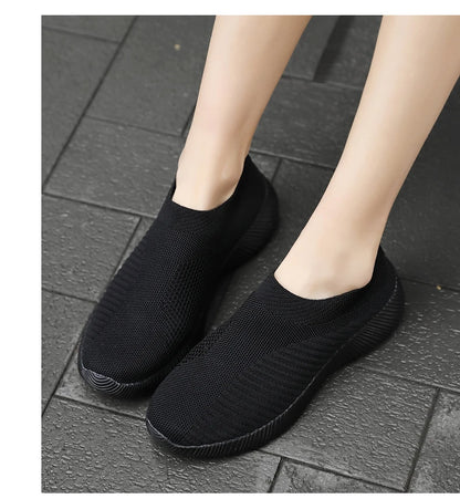 Summer Fashion Women Shoes Soft Outdoor Sneakers Lightweight Comfortable Women Slip On Ladies Loafers Walking Shoes For Woman