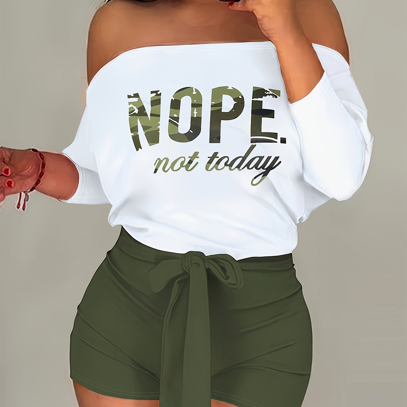 Women'S Off-Shoulder Rose Print Jumpsuit, Polyester Knit Fabric, 97% Polyester 3% Elastane, All-Season Short Romper with Tie Waist, Cartoon Pattern, 180g/m² - Adult Fashion