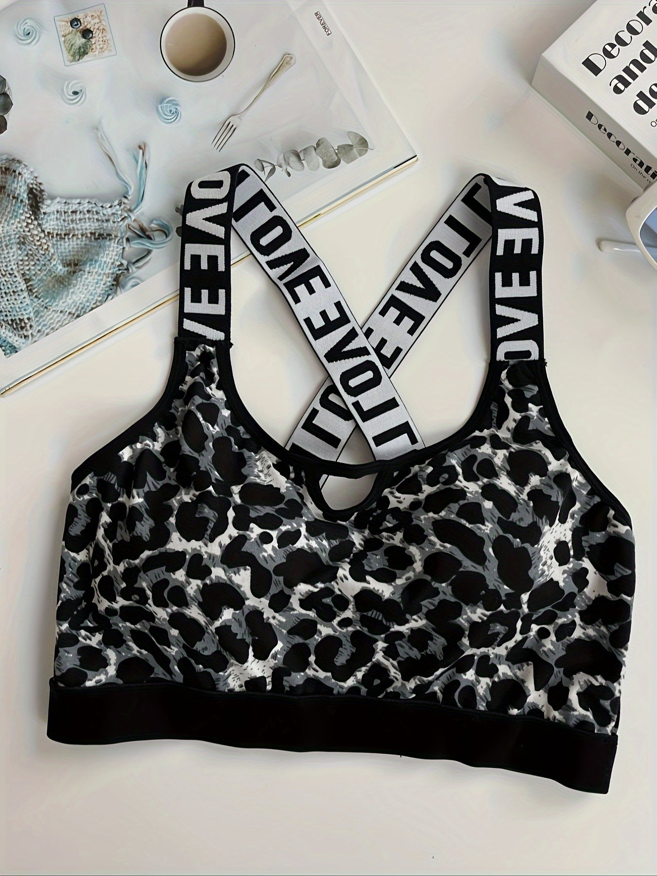 Women's Leopard Print Sports Bra, Athletic Supportive Crop Top, Breathable Gym Workout Underwear with Elastic "LOVE" Strap